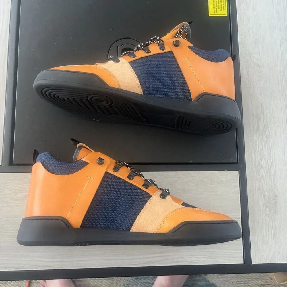 No One Brand Act  Size 12